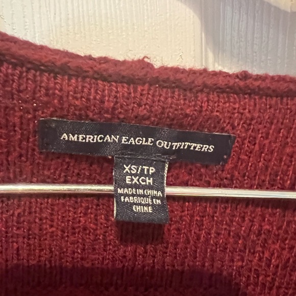 American Eagle ladies hooded sweater - Picture 2 of 4